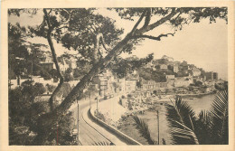 13 - MARSEILLE - UN COIN DE LA CORNICHE - Endoume, Roucas, Corniche, Spiaggia