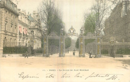 75 - PARIS - GRILLE DU PARC MONTCEAU - Parks, Gärten