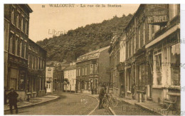 CPA Walcourt  La Rue De La Station   Patisserie Toupet (à Droite) - Walcourt