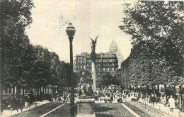 75 - PARIS - SQUARE D'ANVERS - Plazas