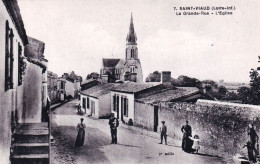 44 - Loire Atlantique -  SAINT VIAUD - La Grande Rue - L Eglise - Sonstige & Ohne Zuordnung