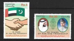 PAKISTAN. N°1052-3 De 2001. Relations Avec Les Emirats Arabes Unis. - Pakistan