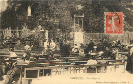 65 - LOURDES - LA GROTTE - Lourdes