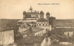 01 - ARS - EGLISE ET PRESBYTERE - Ars-sur-Formans