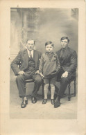 Social History Souvenir Photo Postcard Elegant Family Chateauneuf - Fotografie