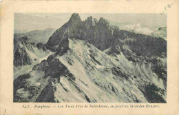 38 - Isère - Les Trois Pics De Belledonne Au Fond Les Grandes-Rousses - CPA - Voir Scans Recto-Verso - Autres & Non Classés