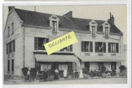 44 GUERANDE HOTEL GARE CHEZ AUGUSTE SALMON  ANIMATION BEAU PLAN - Guérande