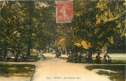 03 - VICHY  UN COIN DU PARC - Vichy