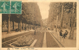 03 - VICHY  LE PARC - Vichy