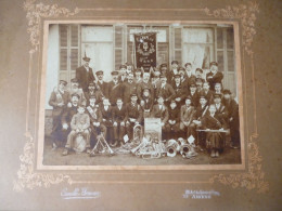 Vers Sur Selle     Fanfare  De Vers 1901   Camille Arnoux Phot     Dim  23x17 - Autres & Non Classés