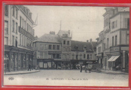 Carte Postale 27. Louviers Place De La Halle    Très Beau Plan - Louviers