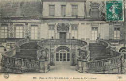 77 - PALAIS DE FONTAINEBLEAU ESCALIER DU FER A CHEVAL - Fontainebleau