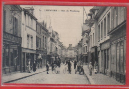 Carte Postale 27. Louviers Rue Du Neubourg  Très Beau Plan - Louviers