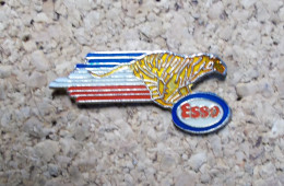 Pin's - Lion - Esso - Animaux