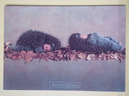 KOV 506-25 - HEDGEHOG, LE HÉRISSON, ANNE GEDDES, CHILDREN, ENFANT - Autres & Non Classés