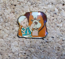 Pin's - Enfant Et Chien De Montagne - Tiere