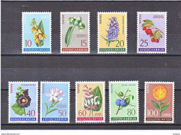 YOUGOSLAVIE 1961 Fleurs, Plantes Médicinales Yvert  843-851, Michel 943-951 NEUF** MNH  Cote 16 Euros - Ongebruikt