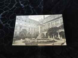 C-38, CPA, Paris, Lycée Louis Le Grand, Cour D'honneur, Le Jardin - Distretto: 05