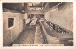 R331735 The Cocktail Patio Of Restaurant Drury Lane. New York. Famous For Hot Po - Monde