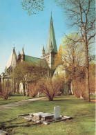 NORVEGE - Norway - The Nidaros Cathedral - Spring In The Park - Vue Générale - Carte Postale - Norvegia