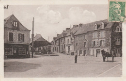 MAURON LA PLACE ET LES HALLES 1948 TBE - Autres & Non Classés