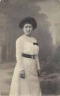 Social History Souvenir Photo Postcard Lady Dress Coiffure - Fotografie