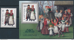 Mi 451 + Block 10 ** MNH / Regional Costumes / Easter Traditions - Lettonia