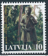 Mi 475 ** MNH / Writer Anna Brigadere Museum, Woman / Wooden Statue - Letland
