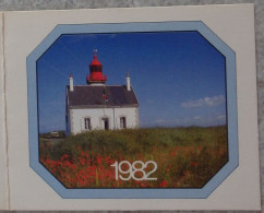 Petit Calendrier De Poche 1982 Belle Ile Morbihan - Place Saint Vincent Le Mans Sarthe - Tamaño Pequeño : 1981-90