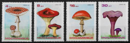 MOZAMBIQUE - CHAMPIGNONS - N° 1029 A 1032 - NEUF** MNH - Hongos