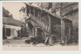 MEAUX - SEINE ET MARNE - ESCALIER DU XIIe SIECLE DU VIEUX CHAPITRE - Meaux