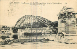 75 - PARIS - LA PASSERELLE DU METROPOLITAIN - Pariser Métro, Bahnhöfe