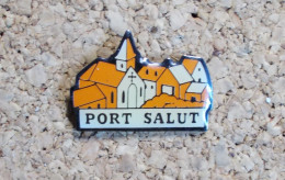 Pin's - Port Salut (24 Mm) - Città