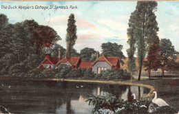 R332618 The Duck Keepers Cottage. St. Jamess Park. Series No. 77. B. B. London. - Andere & Zonder Classificatie