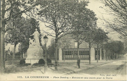 93  LA COURNEUVE - PLACE DESOBRY - MONUMENT AUX MORTS POUR LA PATRIE (ref 9318) - La Courneuve