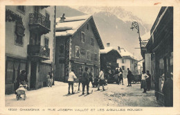 Chamonix * Rue Joseph Vallot Et Les Aiguilles Rouges * Traineau Attelage Ski Skieurs * Hôtel - Chamonix-Mont-Blanc