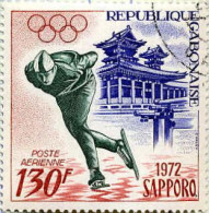 Gabon (Rep) Avion Obl Yv:123 Mi:455 Sapporo Patinage De Vitesse (Beau Cachet Rond) - Pattinaggio Artistico