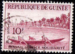 Guinée (Rep) Poste Obl Yv:  12 Mi:12 Palmiers & Bateau (Beau Cachet Rond) - República De Guinea (1958-...)