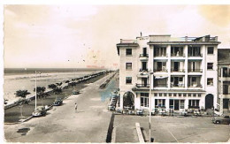 34  VALRAS   PLAGE LE BOULEVARD DU FRONT DE MER   ET LA PLAGE  9X14 - Autres & Non Classés