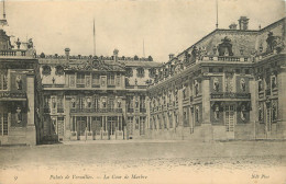 78 - VERSAILLES - LA COUR DE MARBRE - Versailles (Château)