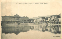 42 - RIVE DE GIER - LE BASSIN ET L'HOTEL DE VILLE - Rive De Gier