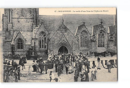 DOUARNENEZ - La Sortie D'une Noce De L'Eglise De Ploaré - Très Bon état - Douarnenez