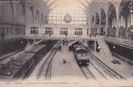 La Gare D' Orsay : Vue Intérieure, Départ Des Trains - Metro, Stations