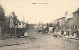 Ormoy * La Grande Rue Du Village * Villageois - Autres & Non Classés