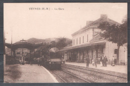 Veynes - Alpes De Haute Provence - Train En Gare - Belle Carte - Other & Unclassified