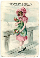 CHROMO IMAGE * CHOCOLAT POULAIN Petite Fille Fillette Avec Bouquets De Fleurs Sur Les Planches En Bord De Mer - Poulain