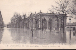 La Gare Des Invalides : Vue Extérieure, Inondations En Janvier 1910 - (7-ème Arrondissement) - Pariser Métro, Bahnhöfe