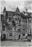 CPSM - Format 10,5 X 15 Cm - Editions Yvon - I.B. 4718 - TERRASSON - Maison Renaissance, Place Bouquier - Terrasson-la-Villedieu