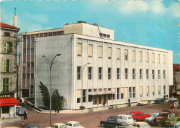 42 - Roanne - Le Nouvel Hôtel Des Postes - Automobiles - Carte Dentelée - CPSM Grand Format - Etat Froissures Visibles - - Roanne