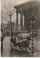 ***  75  ***  PARIS EN FLANANT  Marchande De Fleurs  Timbrée TTB - Petits Métiers à Paris